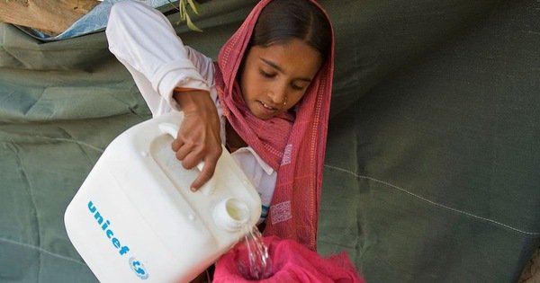 UNICEF: COVID-19 đe dọa sự phát triển của trẻ em