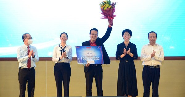 JobWay nhận giải đặc biệt của 'Tuổi Trẻ Golf Tournament for Start-up'