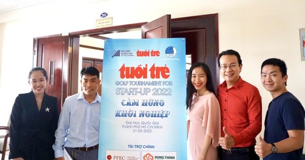 Mệt lả vì từ Cần Giờ vào trung tâm học tiếng Anh, quyết tâm 'gõ code' ở tuổi 35
