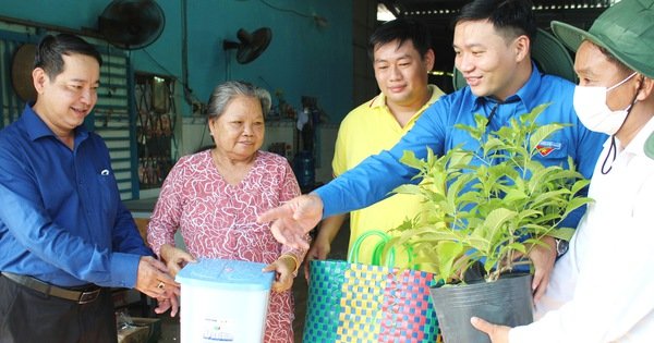 Chủ nhật xanh nhắc nhau giữ vệ sinh, sống sạch sẽ