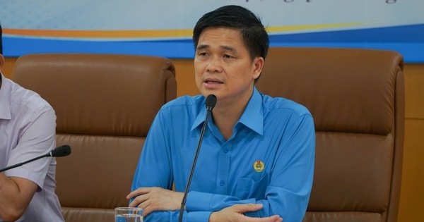 Gần 10.000 câu hỏi của công nhân 'chờ' Thủ tướng giải đáp